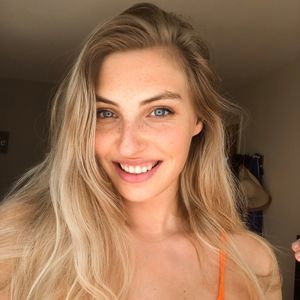 Meet your Posher, Annie